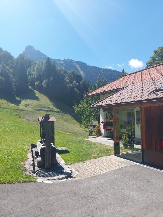 Bergmomente Montafon Ferienhaus Bitschweil Villa Tschagguns Bagian luar foto