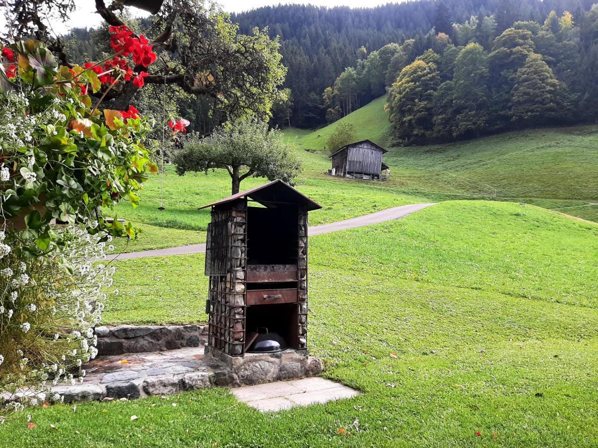 Bergmomente Montafon Ferienhaus Bitschweil Villa Tschagguns Bagian luar foto