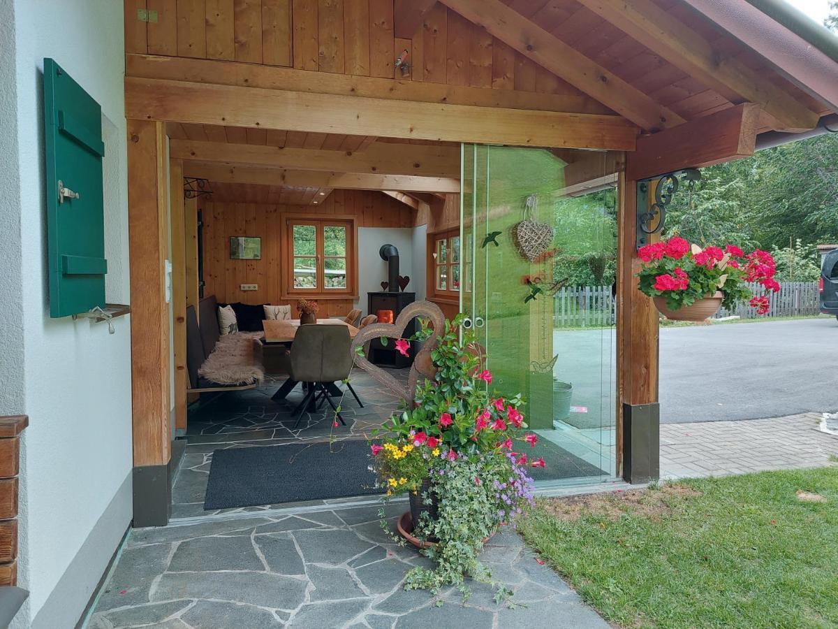 Bergmomente Montafon Ferienhaus Bitschweil Villa Tschagguns Bagian luar foto