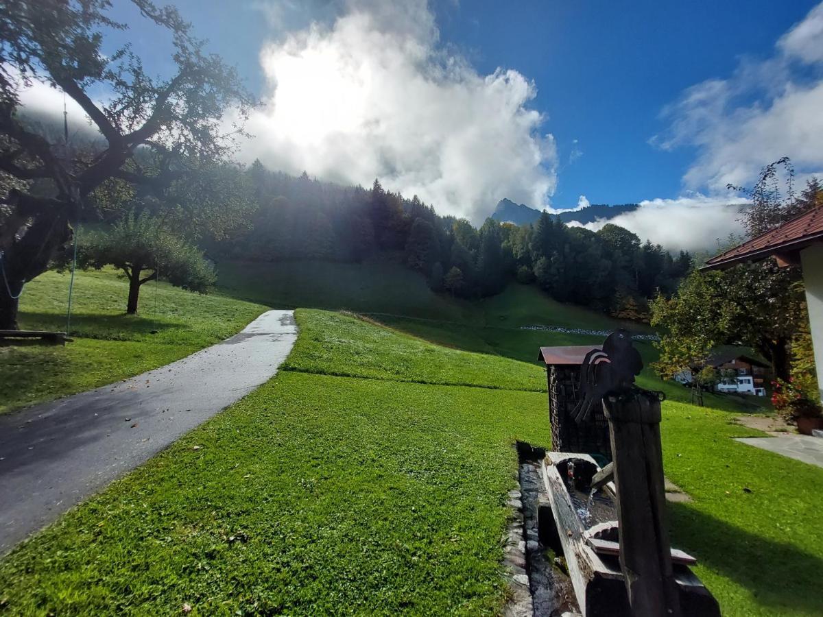 Bergmomente Montafon Ferienhaus Bitschweil Villa Tschagguns Bagian luar foto